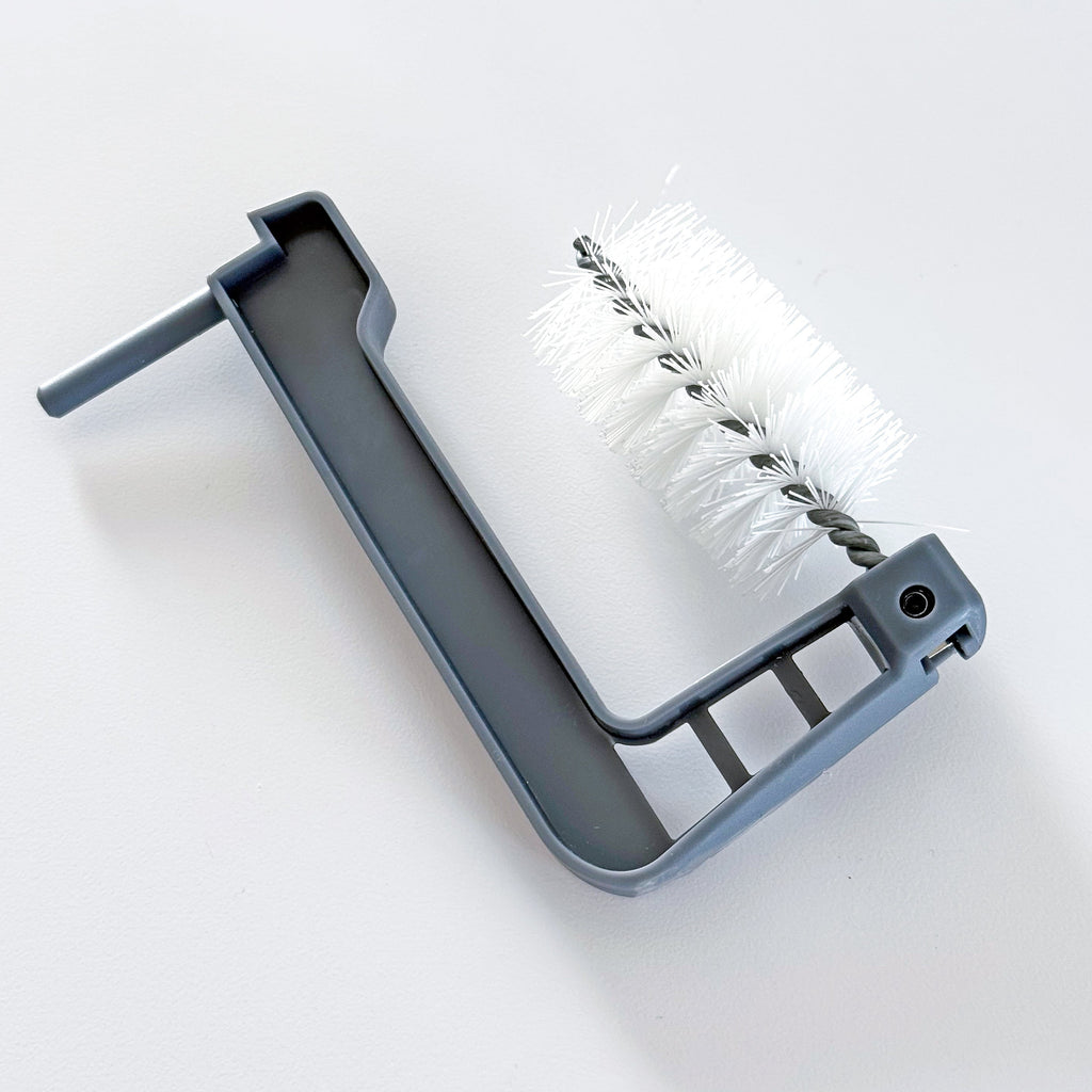 Lavabrush handcrank and drive bit for brush cleaning
